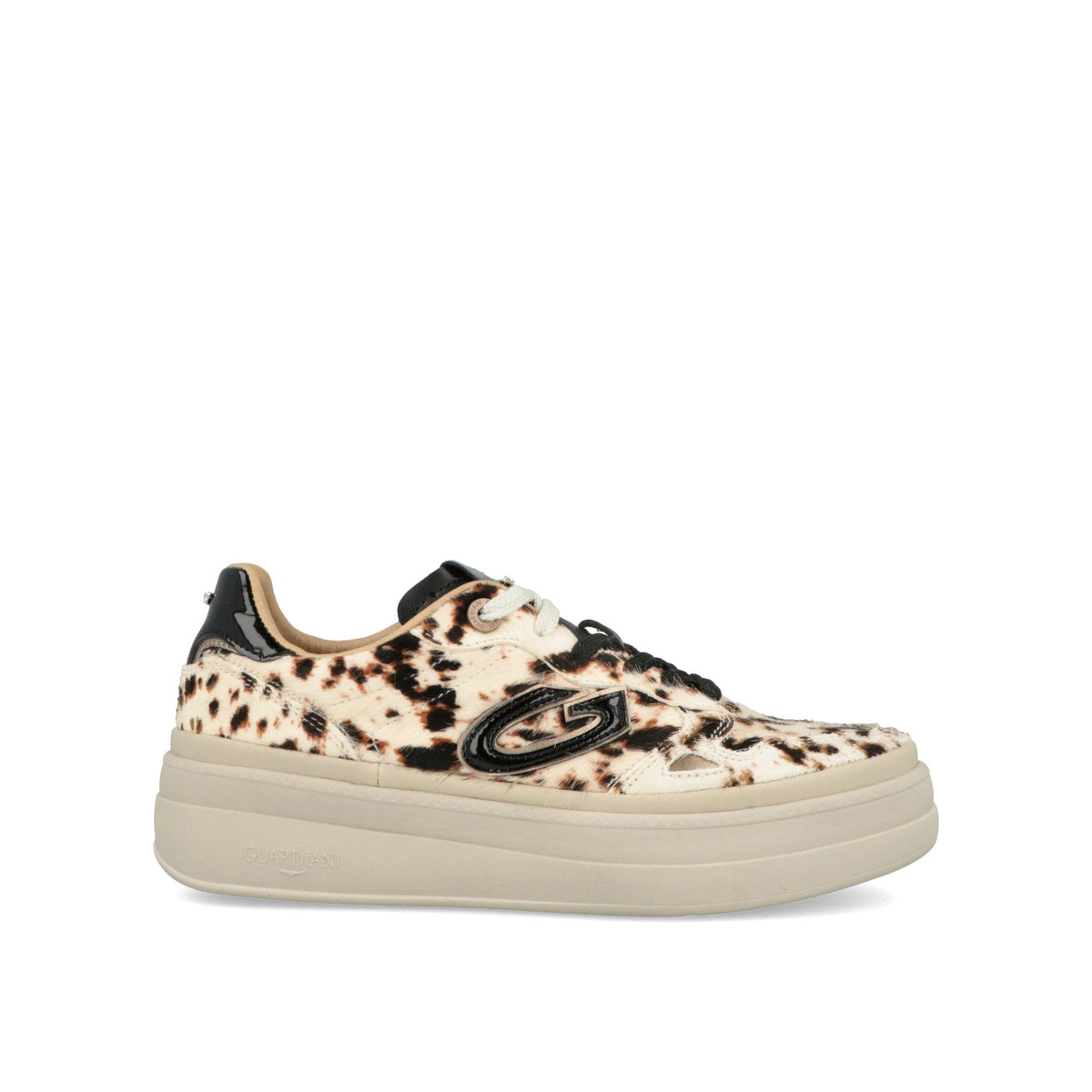 Cassandra Safari